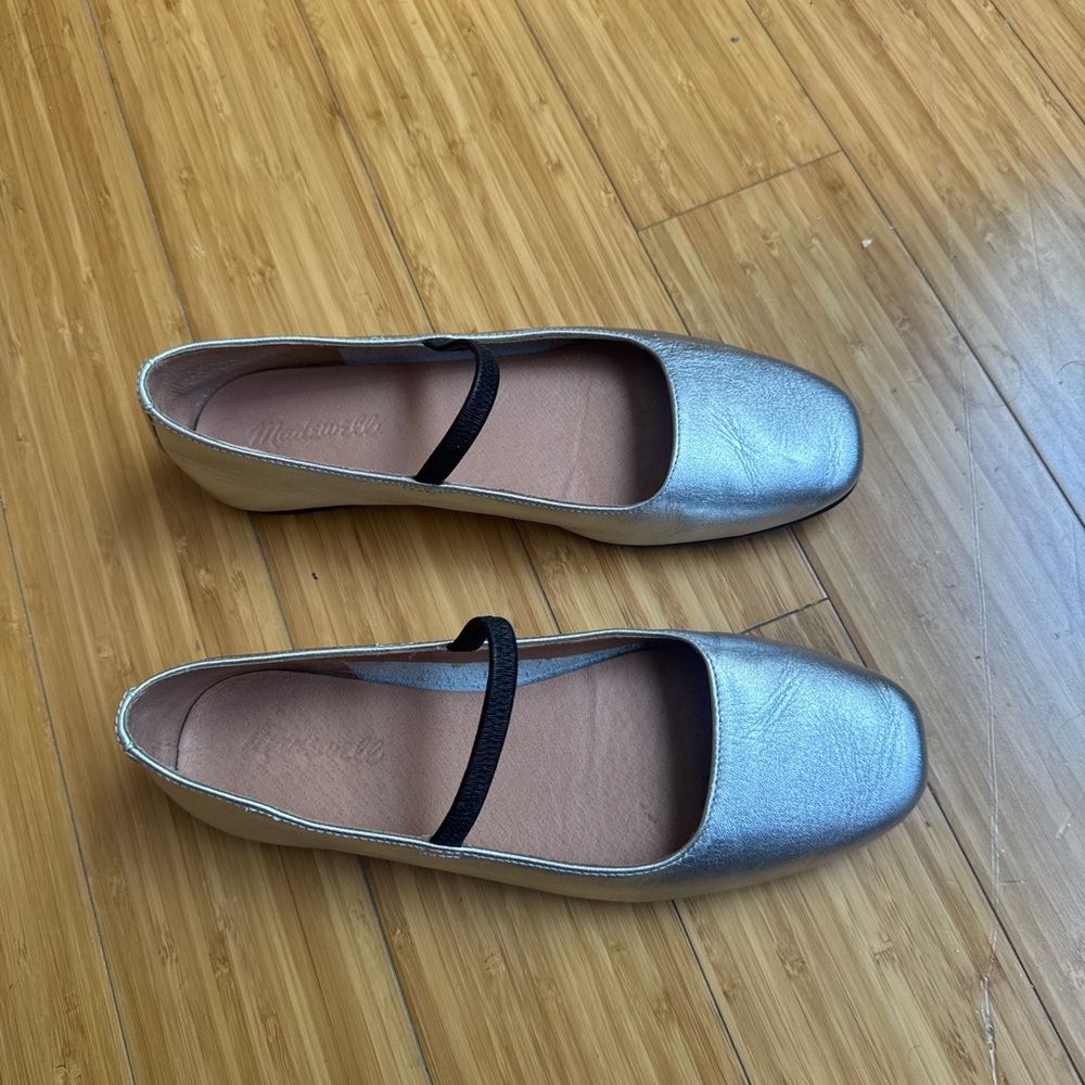 Madewell Silver Leather Ballet Flats with Black Strap - Picture 13 of 16